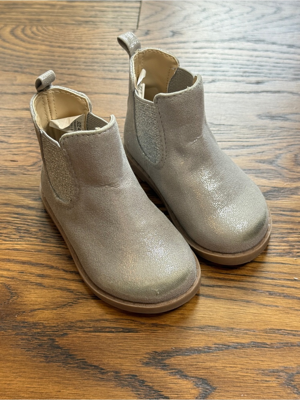 Gymboree Toddler Girls Silver Metallic Chelsea Fall Winter Ankle Boot Size 4